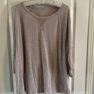 5 for $12. 1X Calvin Klein layering long sleeve tee